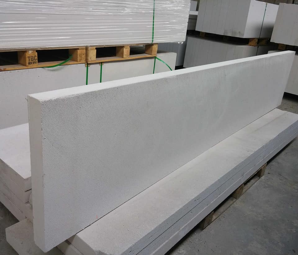 Gạch bê tông nhẹ AAC có kích thước lớn và sai sô vật liệu rất nhỏ ( +- 1mm)